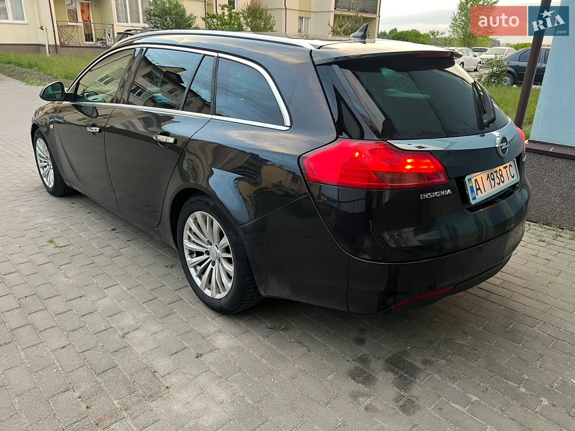 2010 Opel Insignia - мініатюра 12