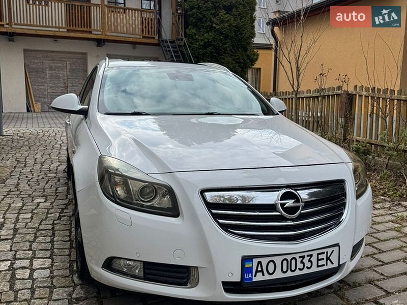 Универсал Opel Insignia 2013 в Долгом фото 11 Универсал Opel Insignia 2013 в Долгом