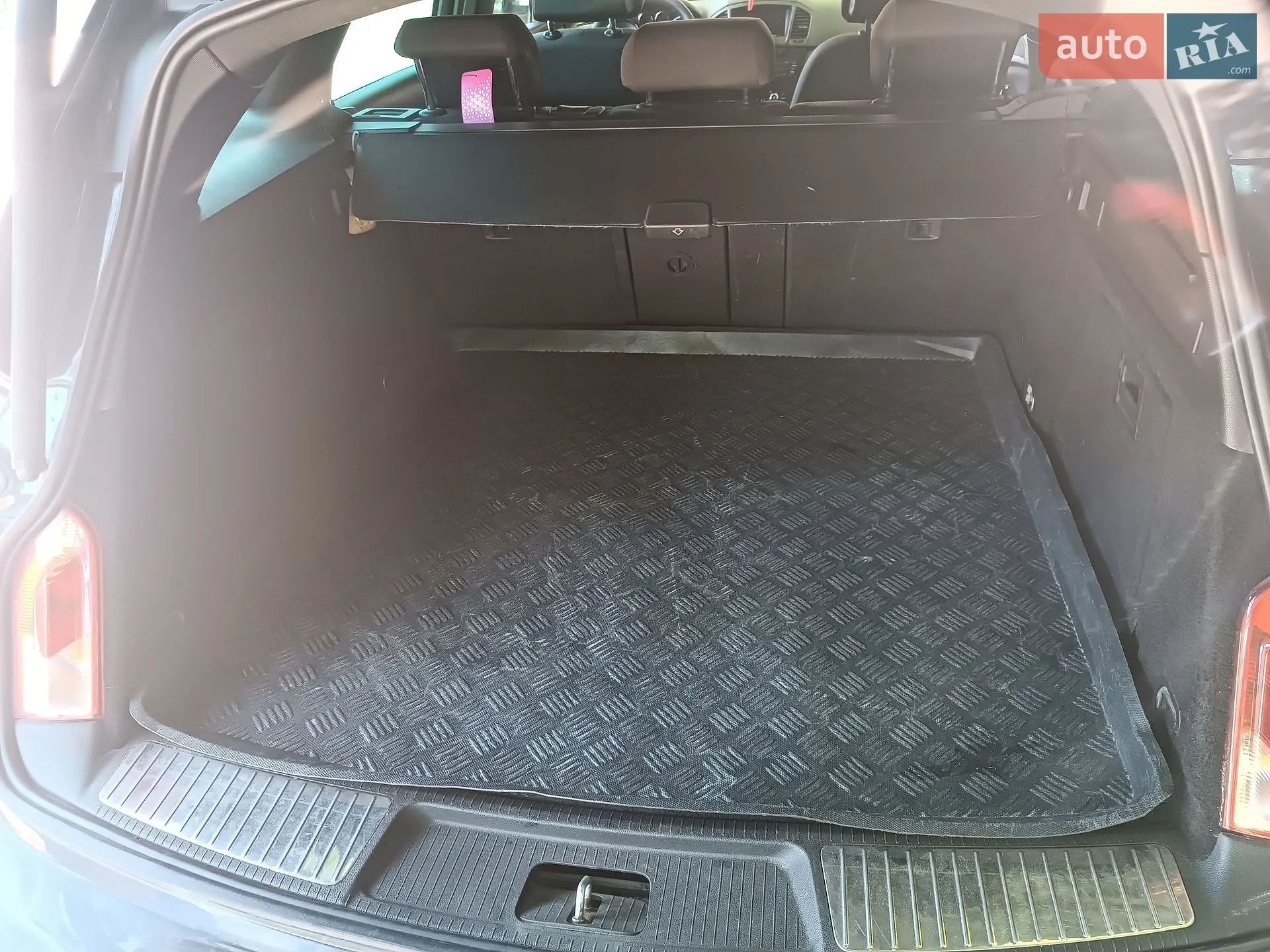 2010 Opel Insignia - мініатюра 16