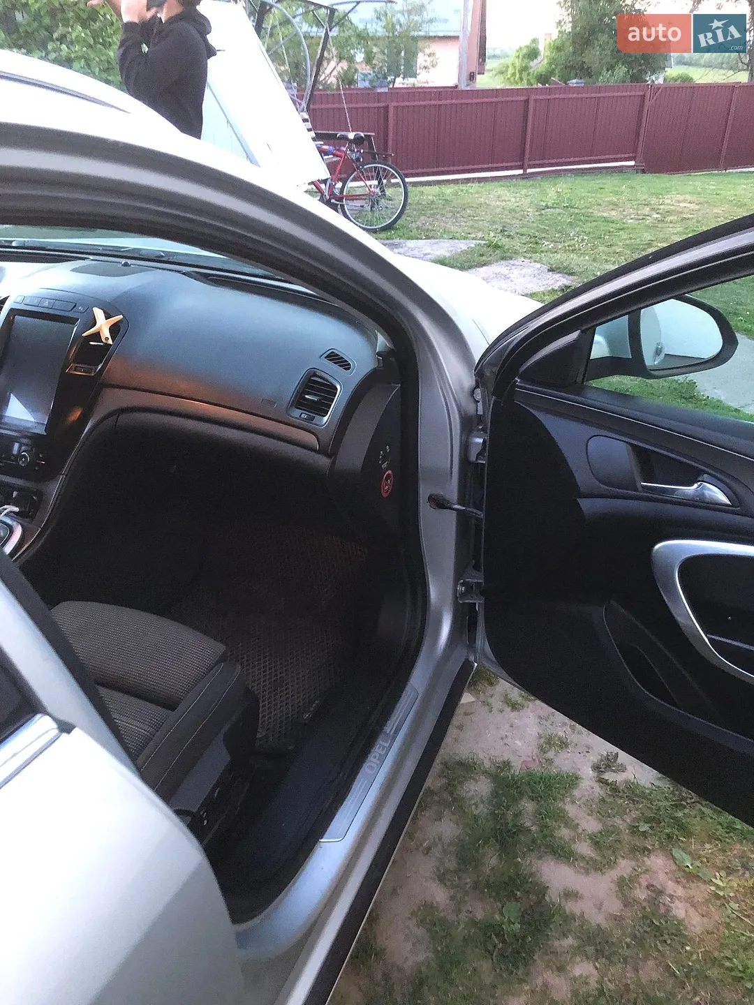 2010 Opel Insignia - мініатюра 4