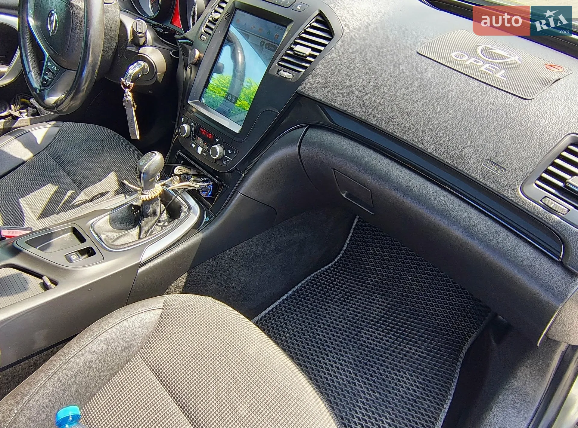 2010 Opel Insignia - мініатюра 18