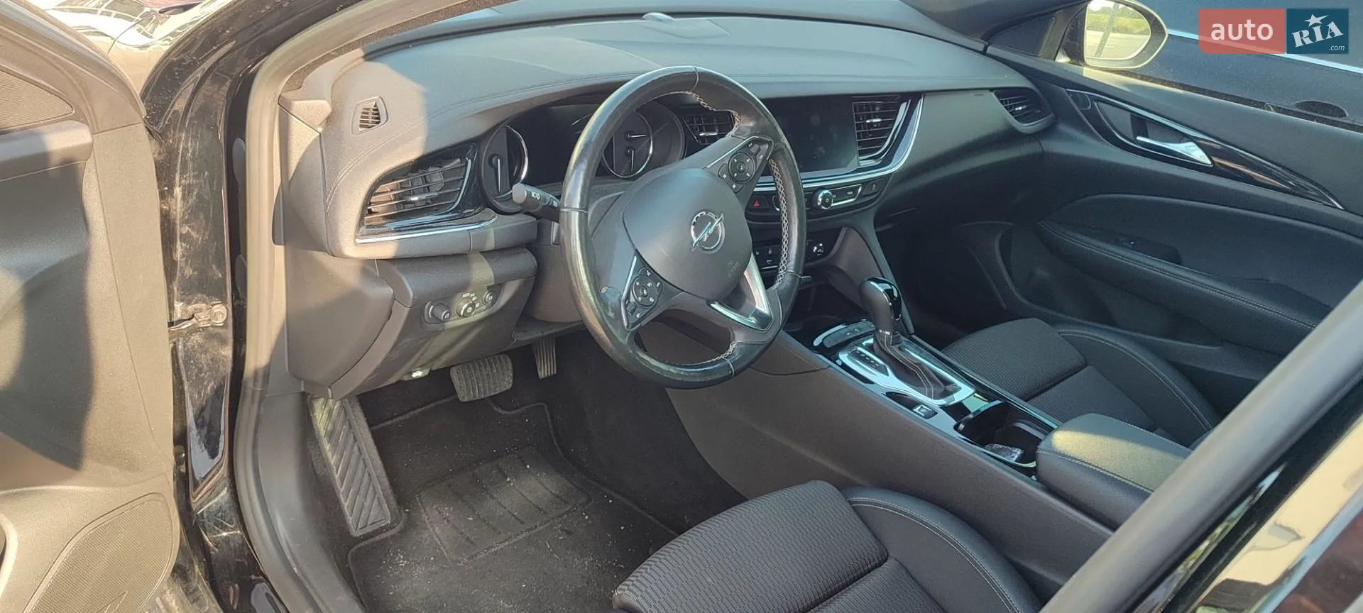 2022 Opel Insignia - мініатюра 12
