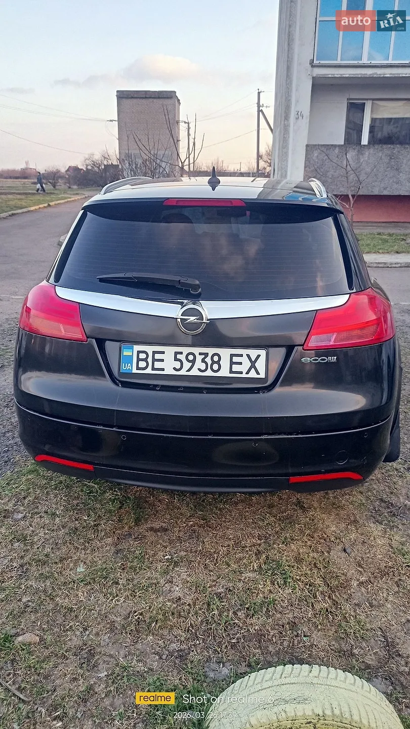 2010 Opel Insignia - мініатюра 3