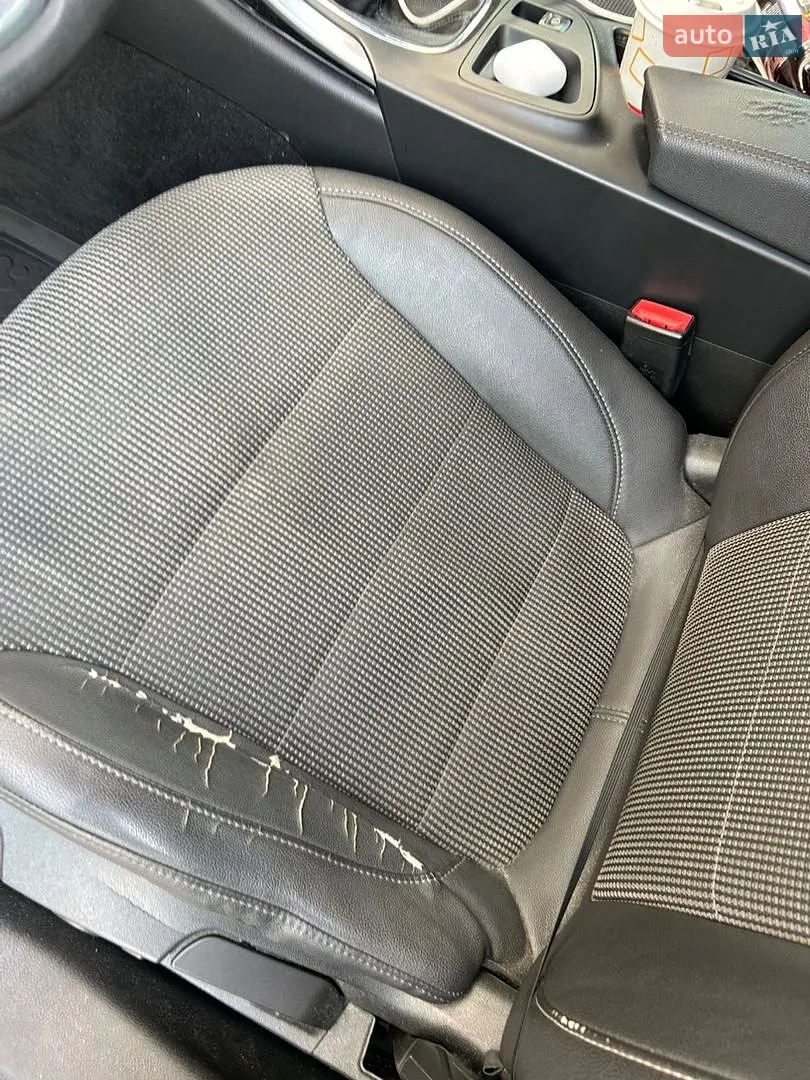 2010 Opel Insignia - мініатюра 13