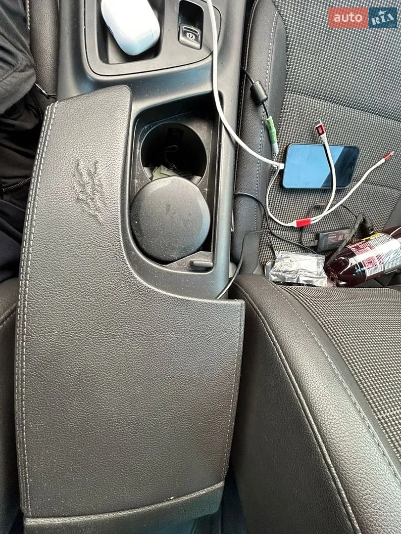 2010 Opel Insignia - мініатюра 15