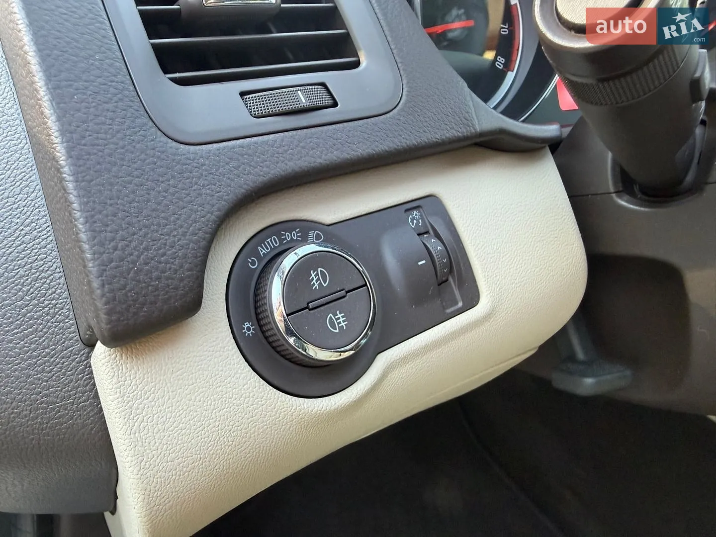 2012 Opel Insignia - мініатюра 16