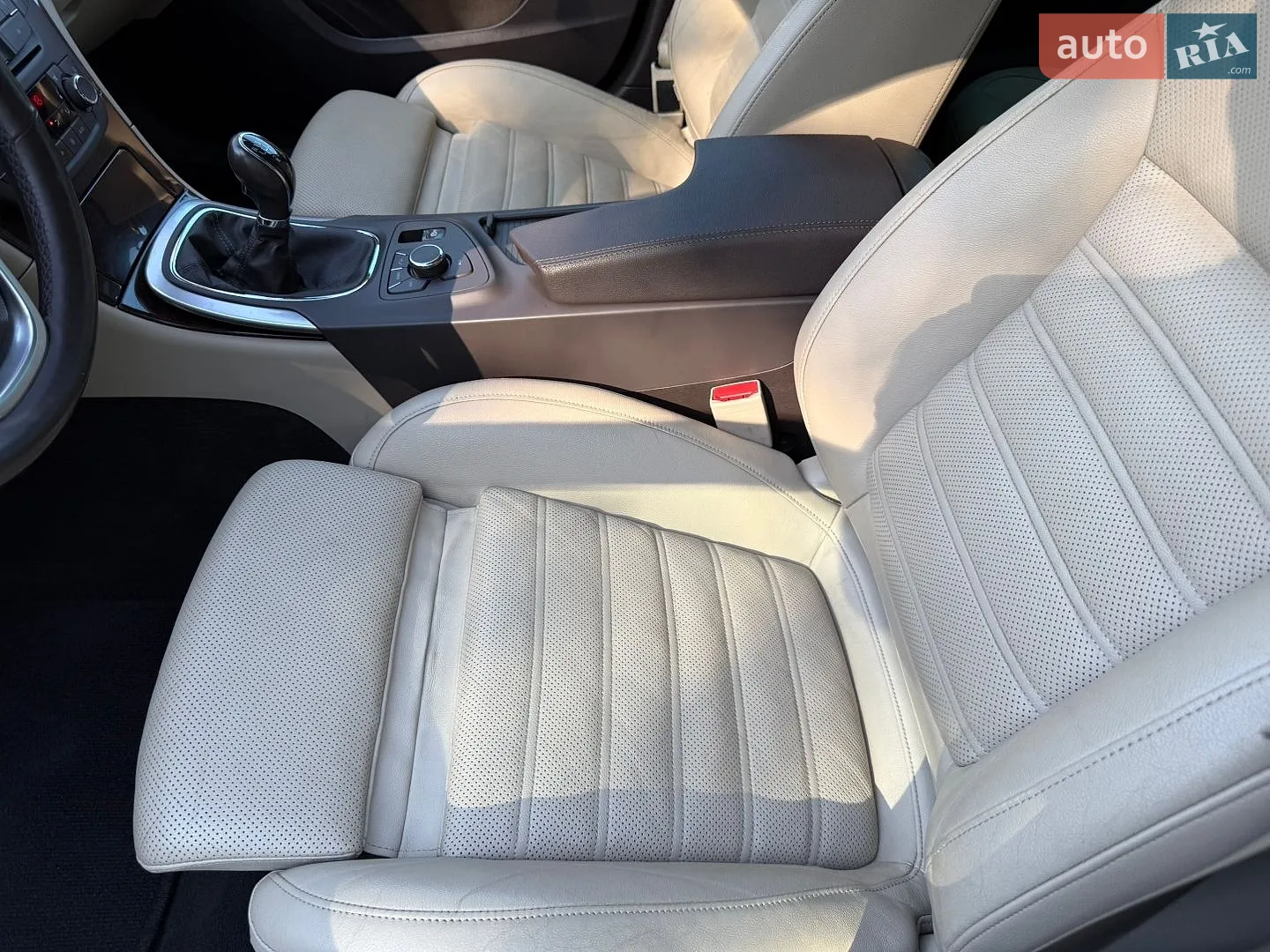 2012 Opel Insignia - мініатюра 18