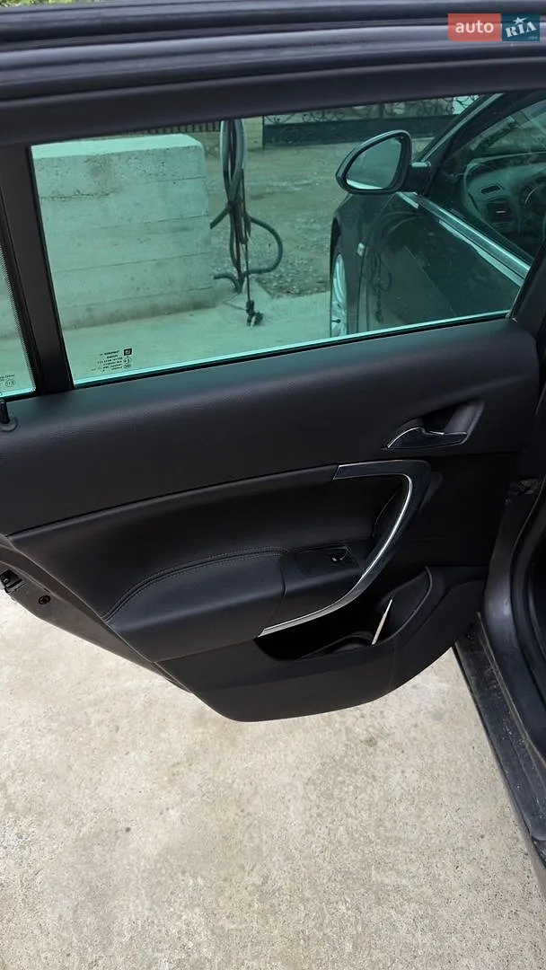 2010 Opel Insignia - мініатюра 15
