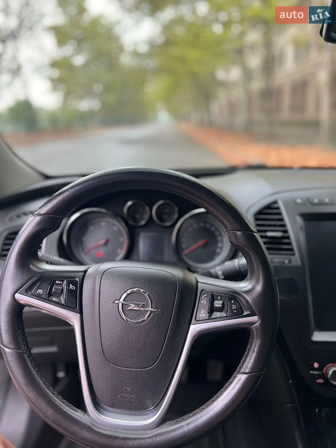 2010 Opel Insignia - мініатюра 16