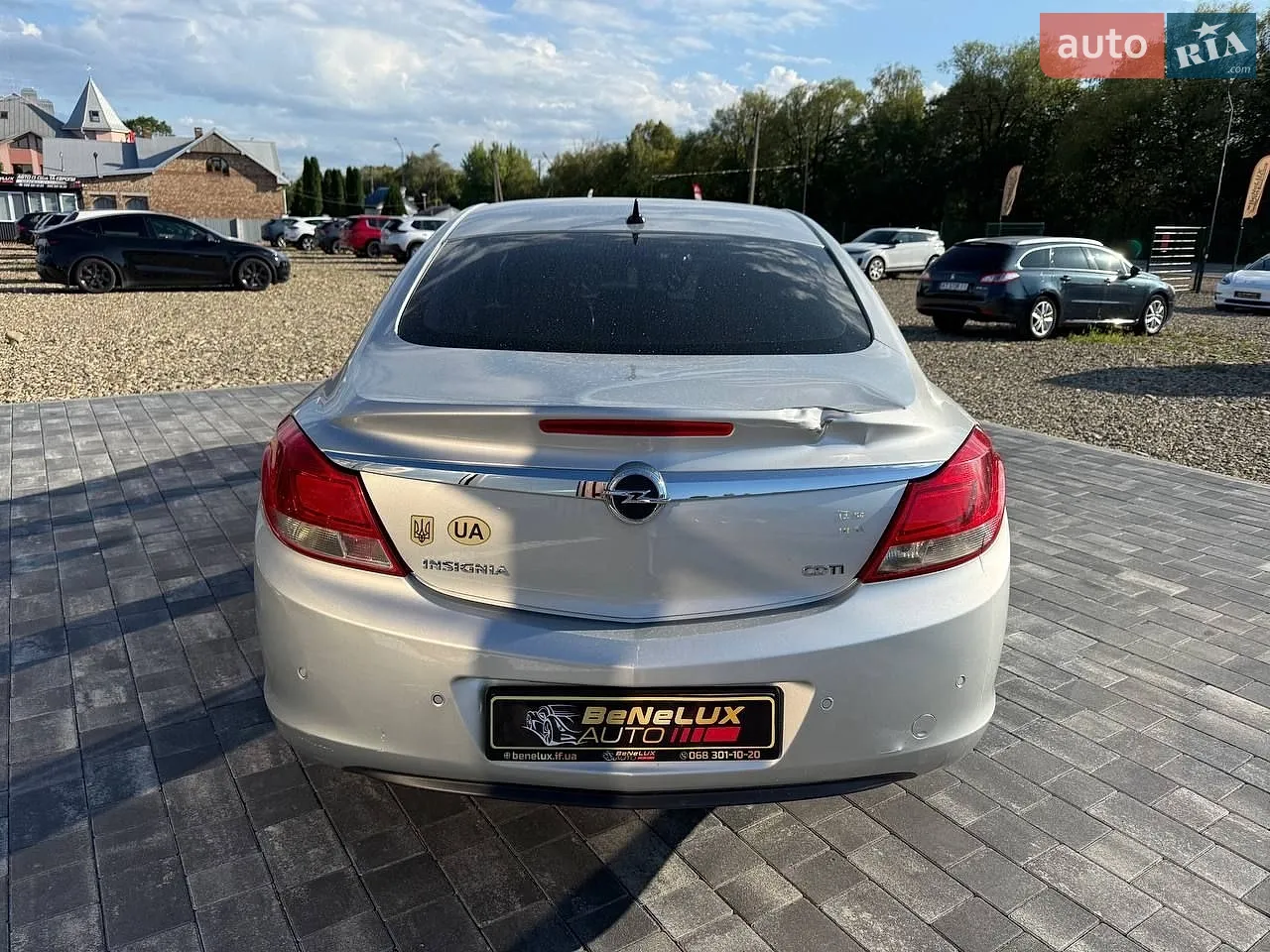 2010 Opel Insignia - мініатюра 6