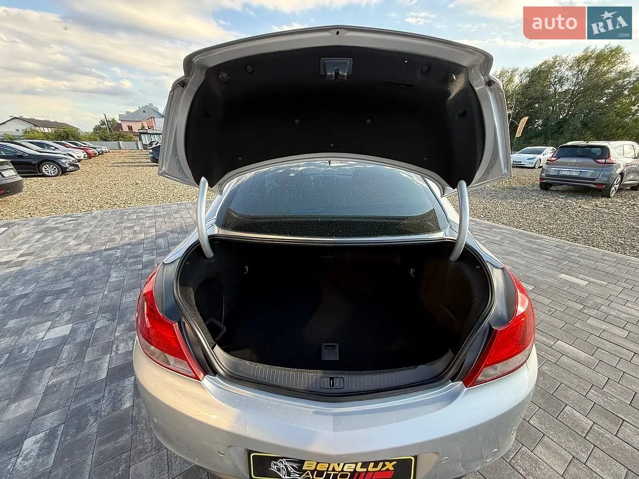 2010 Opel Insignia - мініатюра 23