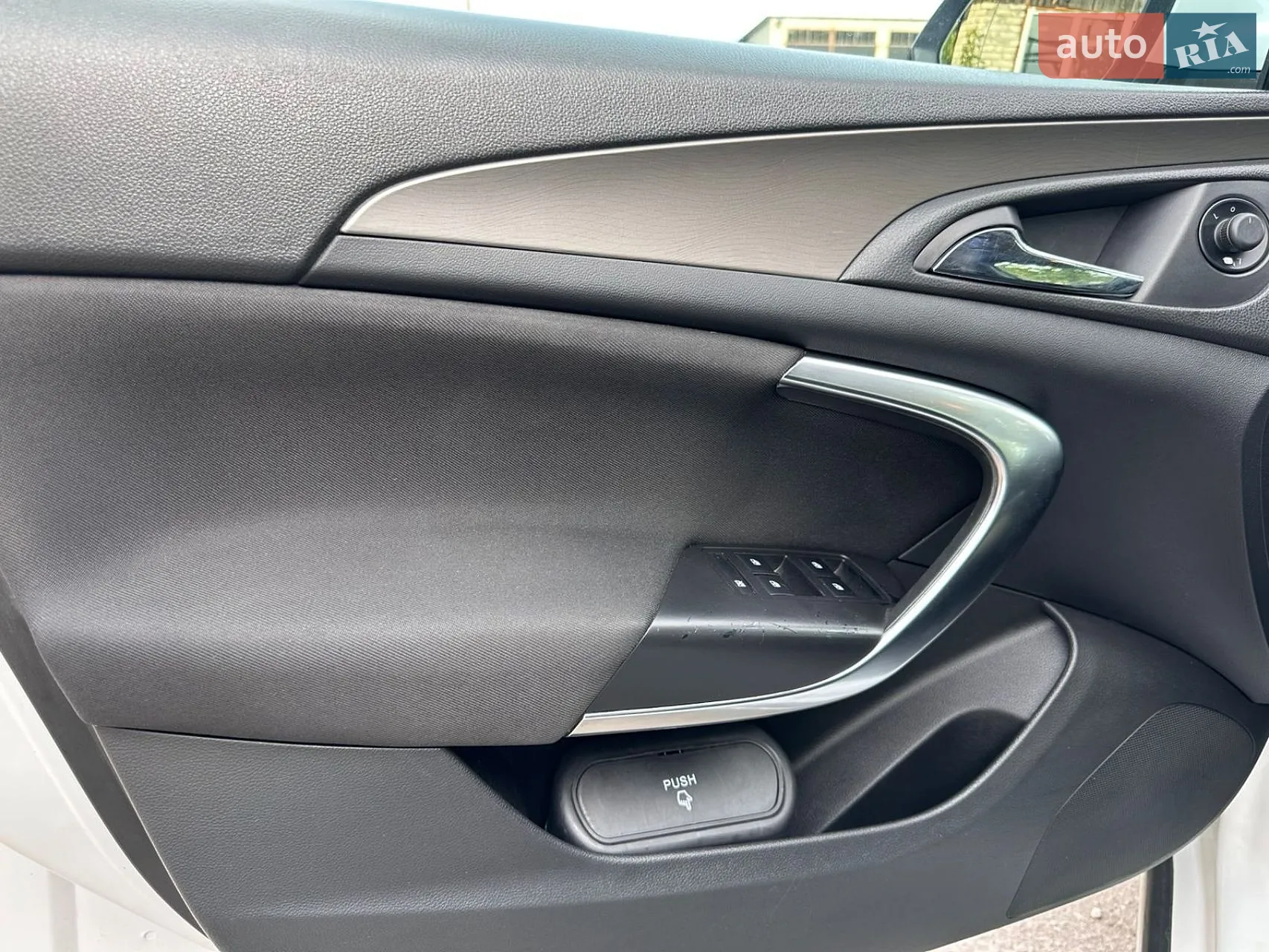 2010 Opel Insignia - мініатюра 20