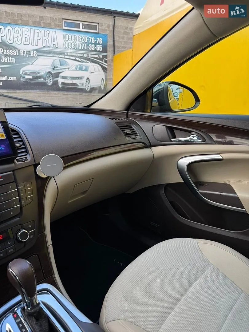 2010 Opel Insignia - мініатюра 11