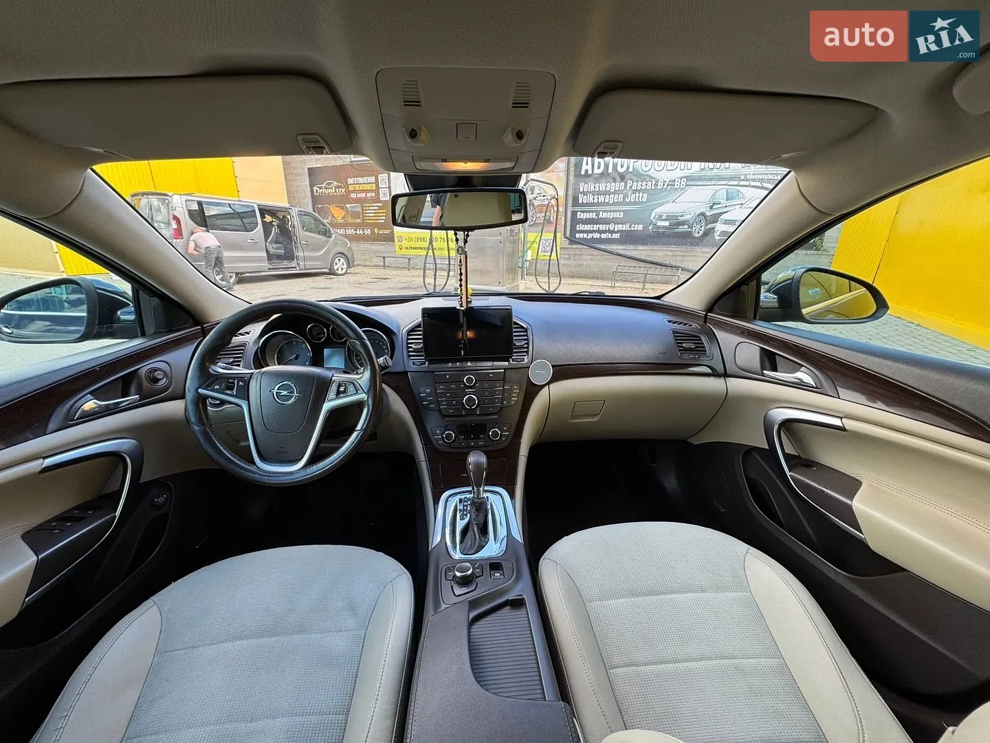 2010 Opel Insignia - мініатюра 18