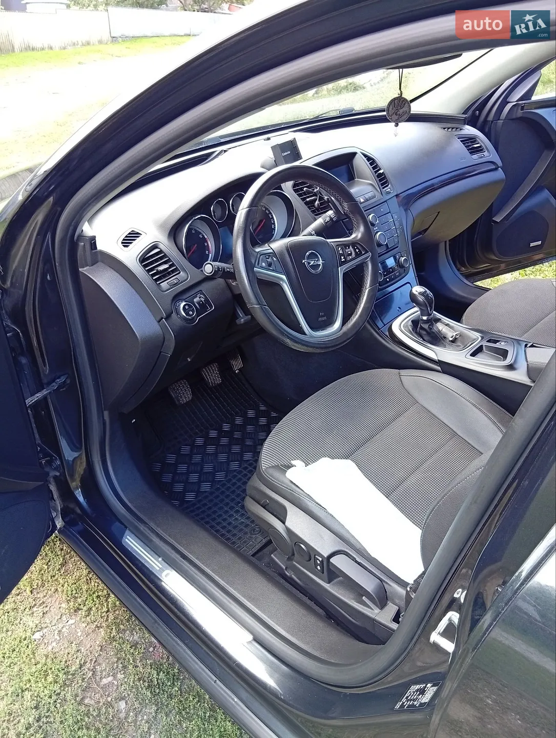 2010 Opel Insignia - мініатюра 6