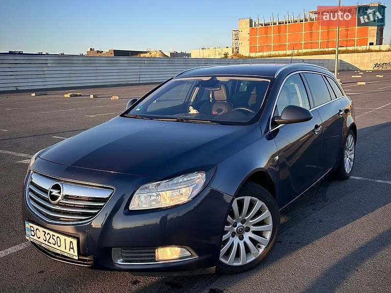 Opel Insignia 2011