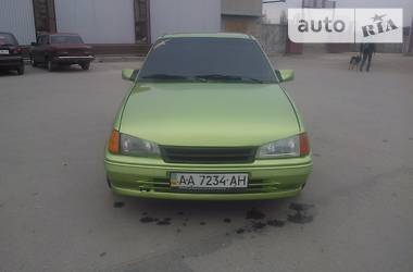 Хэтчбек Opel Kadett 1985 в 