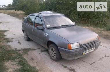 Хэтчбек Opel Kadett 1986 в Раздельной