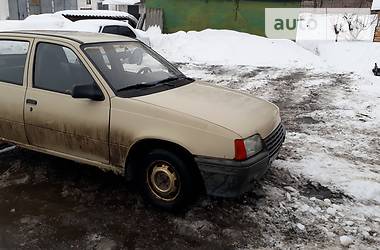 Хэтчбек Opel Kadett 1985 в Золотоноше