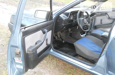 Седан Opel Kadett 1990 в Лебедине