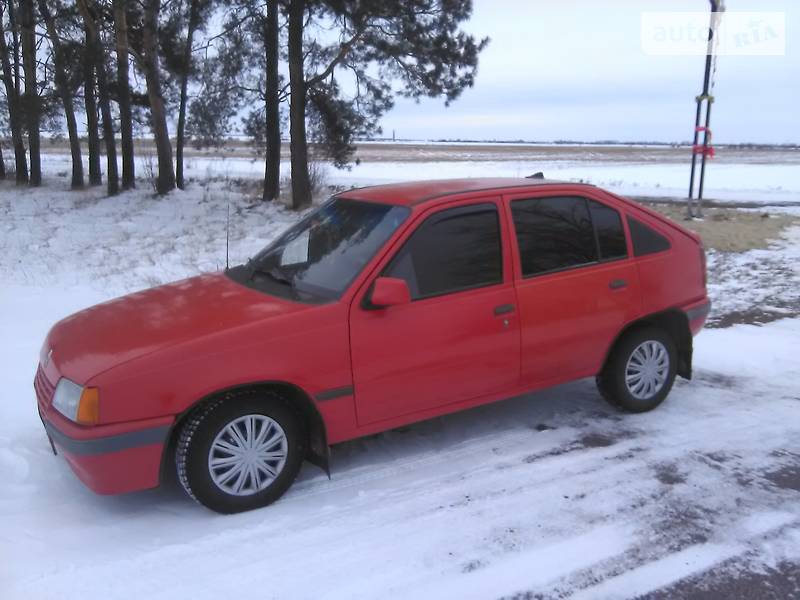 Хэтчбек Opel Kadett 1985 в Ковеле