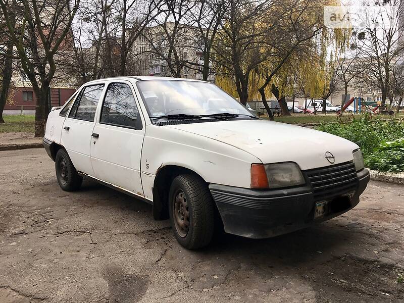 Опель кадет 1986 фото