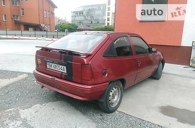 Хетчбек Opel Kadett 1988 в 