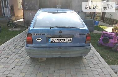 Хэтчбек Opel Kadett 1986 в Стрые