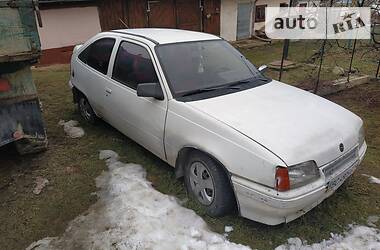 Седан Opel Kadett 1987 в Ивано-Франковске