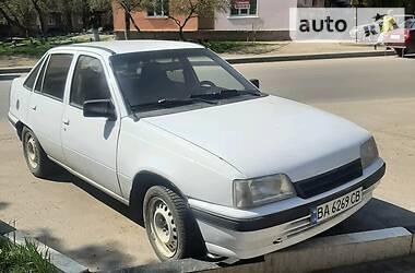 Седан Opel Kadett 1990 в Кропивницком