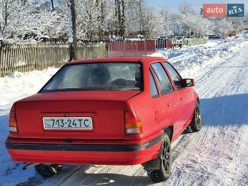 Седан Opel Kadett 1987 в Турці