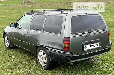 Универсал Opel Kadett 1986 в 