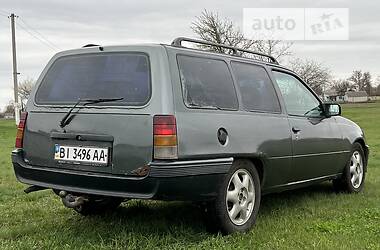 Универсал Opel Kadett 1986 в 