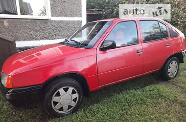 Хэтчбек Opel Kadett 1991 в Малине