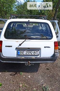 Універсал Opel Kadett 1989 в Миколаєві