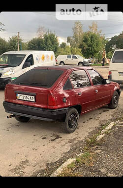 Хэтчбек Opel Kadett 1985 в Ивано-Франковске
