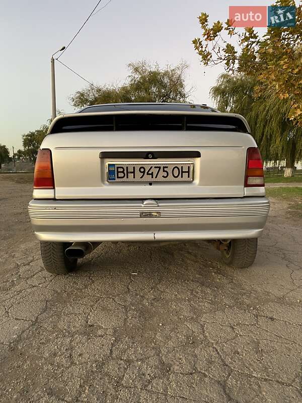Хетчбек Opel Kadett 1988 в Одесі фото 4 Хетчбек Opel Kadett 1988 в Одесі