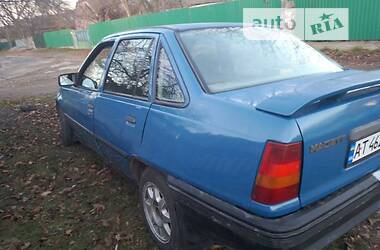 Седан Opel Kadett 1988 в Виннице