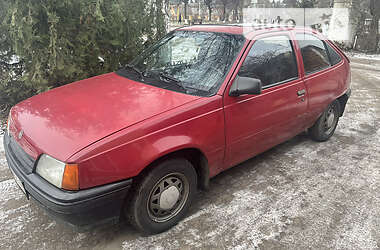 Хэтчбек Opel Kadett 1988 в Калиновке