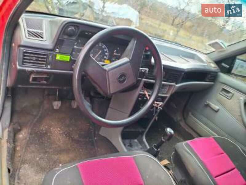 Седан Opel Kadett 1990 в Сторожинці