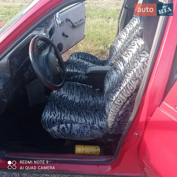 Opel Kadett 1986 VIN W0L000034G5159202 фото оголошення 2 з 39