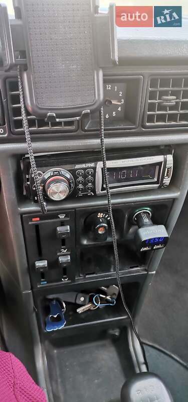 Седан Opel Kadett 1990 в Дніпрі фото 5 Седан Opel Kadett 1990 в Дніпрі