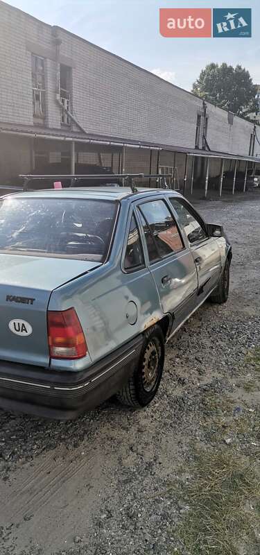 Седан Opel Kadett 1990 в Дніпрі фото 3 Седан Opel Kadett 1990 в Дніпрі
