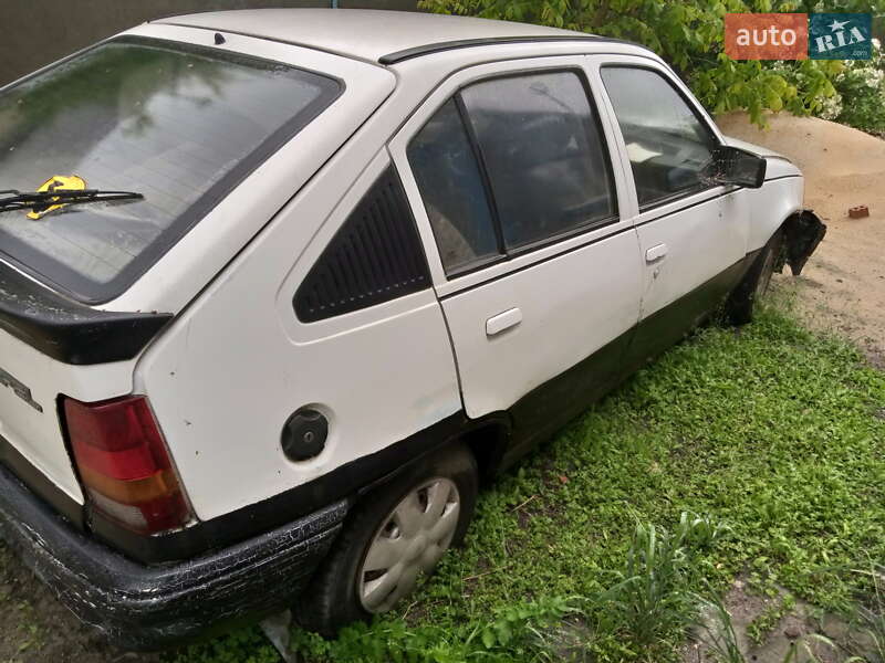 Хэтчбек Opel Kadett 1987 в Ковеле