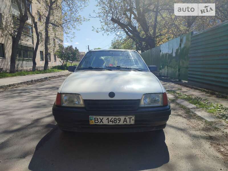 Универсал Opel Kadett 1990 в Виннице