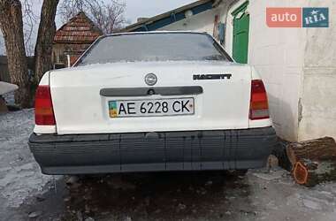 Седан Opel Kadett 1991 в Дніпрі