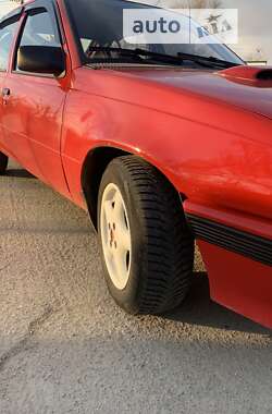 Хэтчбек Opel Kadett 1988 в Запорожье