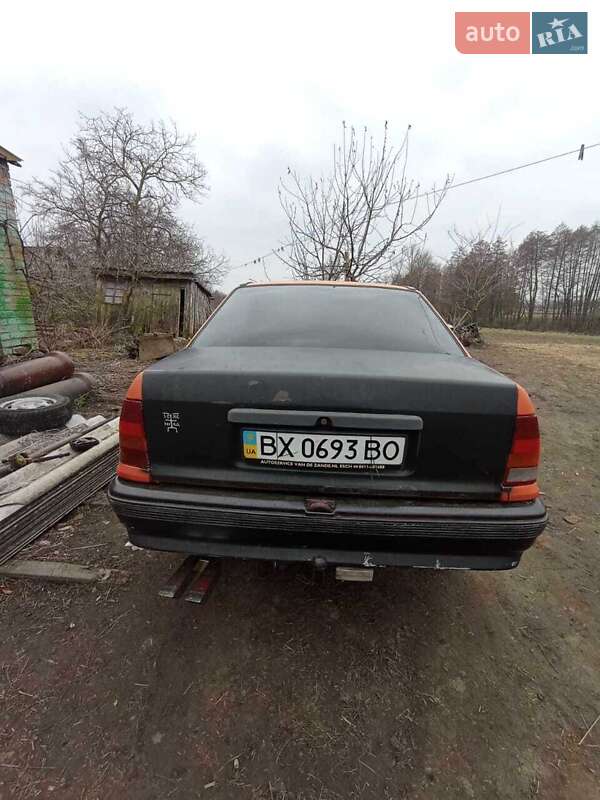 Седан Opel Kadett 1991 в Звягеле