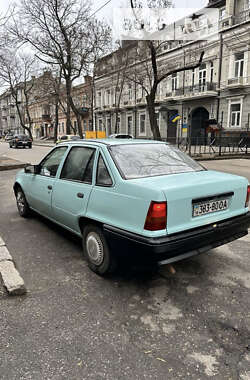 Седан Opel Kadett 1986 в Одесі