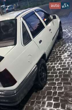 Седан Opel Kadett 1987 в 